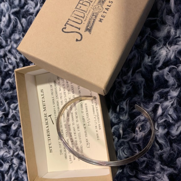 Bangle(cuff) - Picture 2 of 2